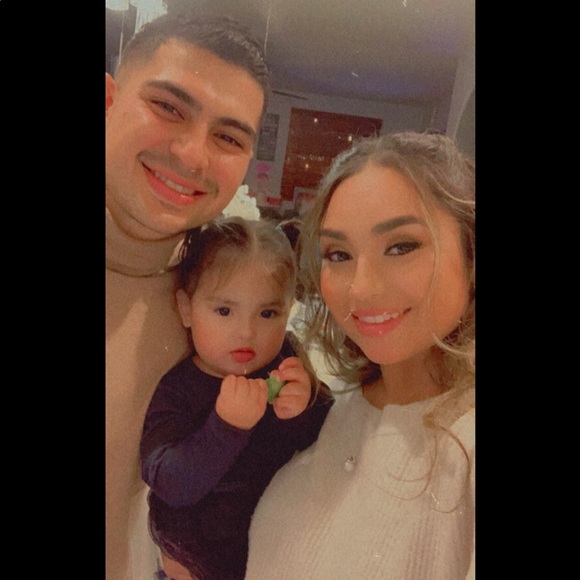 Meet your Posher, Alejandra - Picture 1 of 1